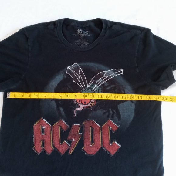 AC/DC Fly On The Wall Tour black T-Shirt size Large runs smaller - Picture 4 of 8